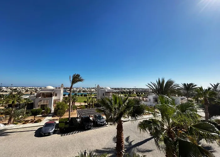 Luxury Ancient Stands One Bedroom Appartement