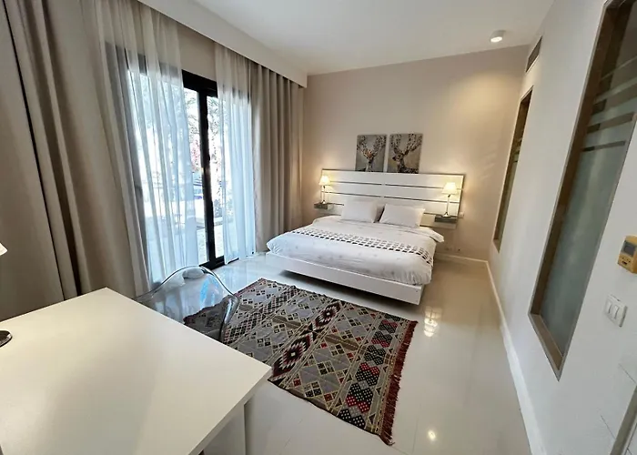 Appartement Luxury Ancient Stands One Bedroom