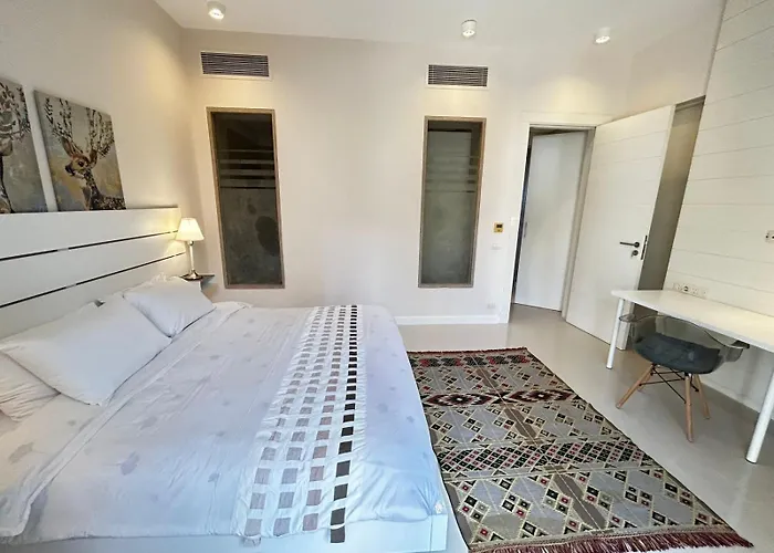 Appartement Luxury Ancient Stands One Bedroom *